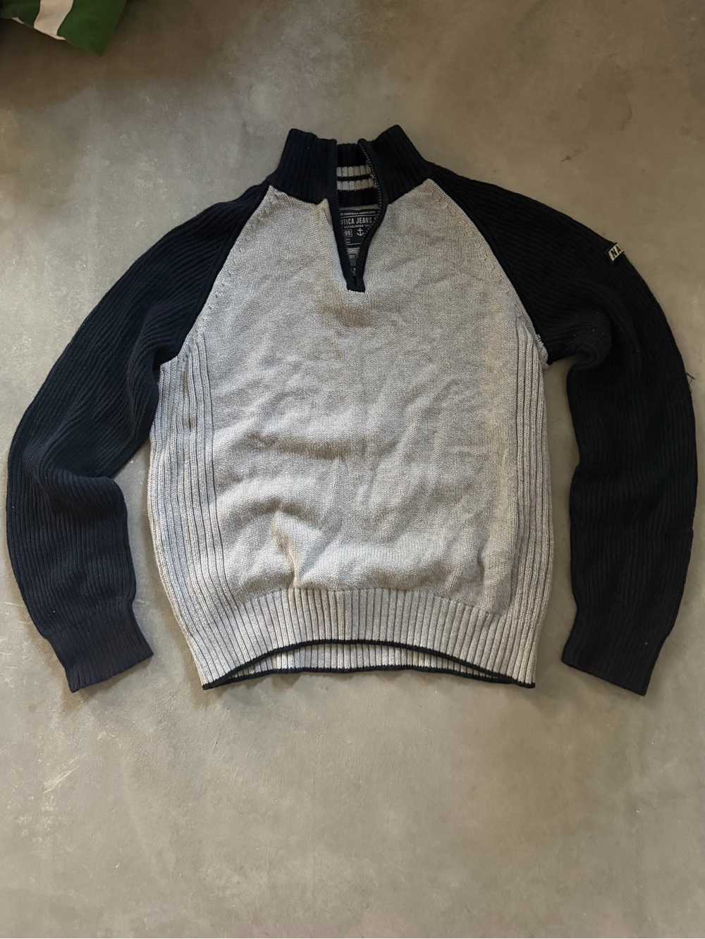 Vintage Men’s Two-Tone Half-Zip Sweater - Gray & Navy
